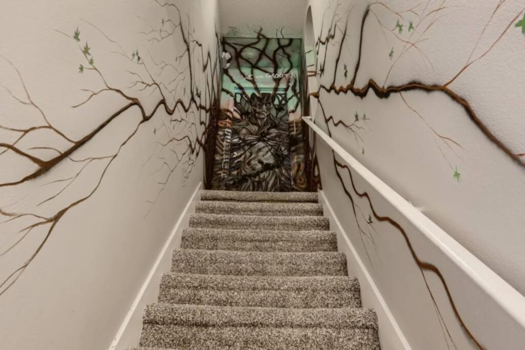 אורלנדו The Marvel Mansion 5Br Pool Home Near Disney World מראה חיצוני תמונה