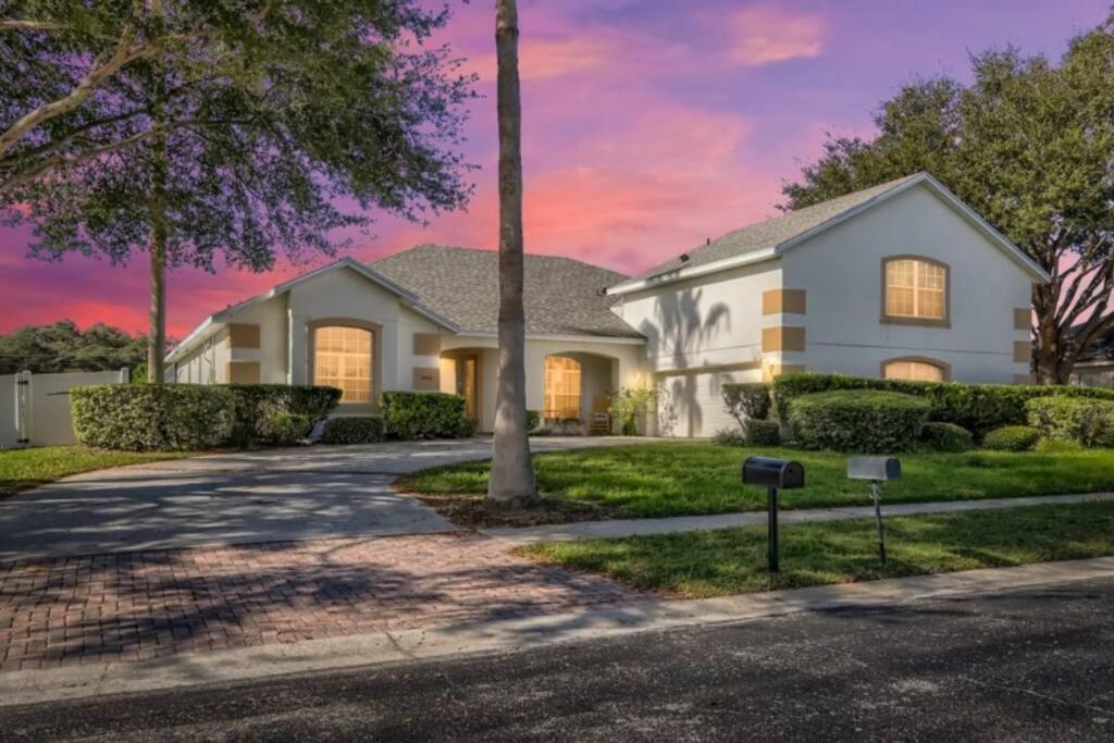 אורלנדו The Marvel Mansion 5Br Pool Home Near Disney World מראה חיצוני תמונה