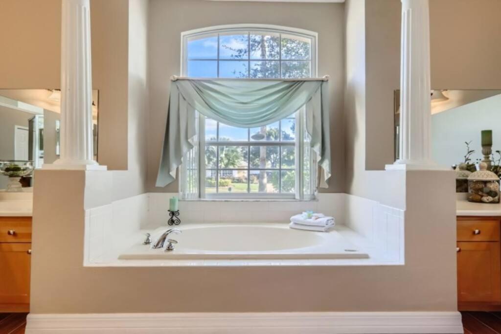 אורלנדו The Marvel Mansion 5Br Pool Home Near Disney World מראה חיצוני תמונה