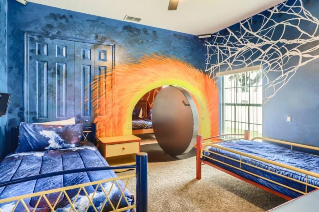 אורלנדו The Marvel Mansion 5Br Pool Home Near Disney World מראה חיצוני תמונה